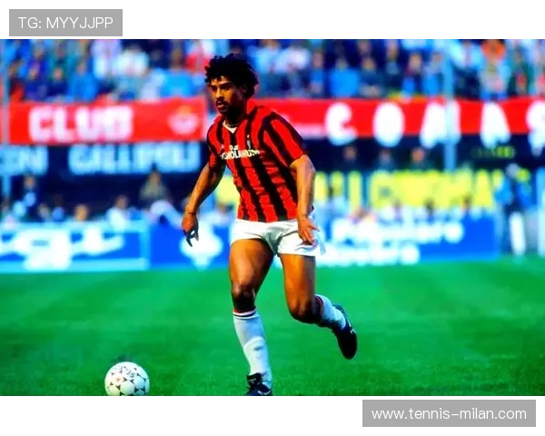 世界足球之巅传奇球星风采展现与辉煌成就解析