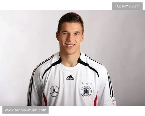 德国足球队历届明星球员盘点与传奇人物回顾